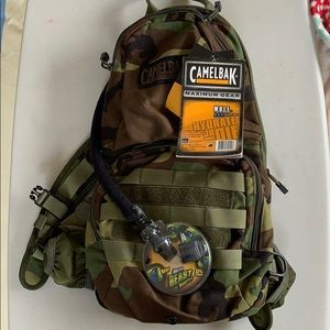 Camelbak Maximum Gear M.U.L.E. Woodlands 3L